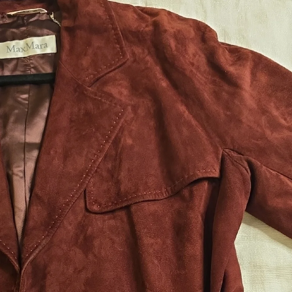 MaxMara it says